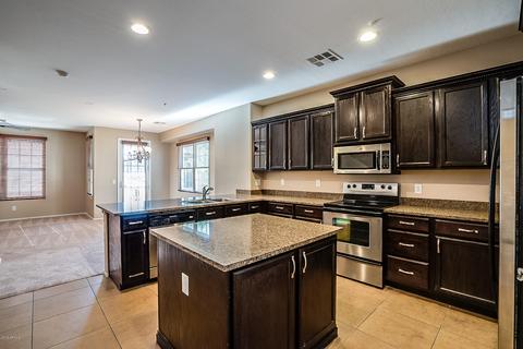 910 S Annie Ln, Gilbert, AZ 85296 photo 11