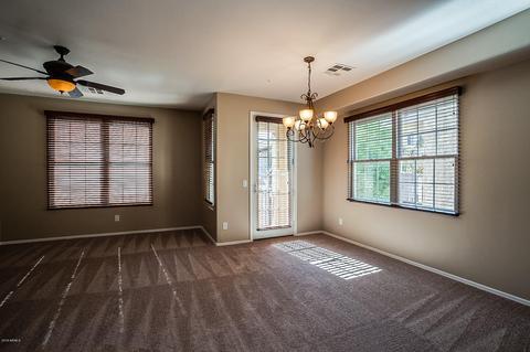 910 S Annie Ln, Gilbert, AZ 85296 photo 6