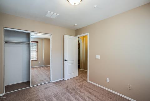 910 S Annie Ln, Gilbert, AZ 85296 photo 2