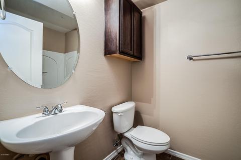 910 S Annie Ln, Gilbert, AZ 85296 photo 4