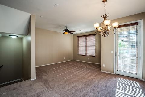 910 S Annie Ln, Gilbert, AZ 85296 photo 7