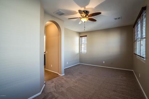 910 S Annie Ln, Gilbert, AZ 85296 photo 16
