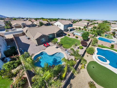 3074 E Warbler Rd E, Gilbert, AZ 85297 photo 1