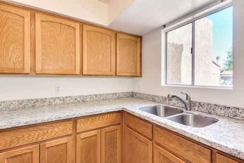 422 E Hidalgo Ave, Phoenix, AZ 85040 photo 11