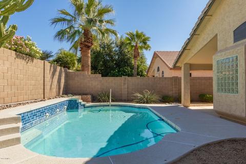 4330 E Abraham Ln, Phoenix, AZ 85050 photo 4