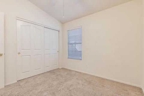 4330 E Abraham Ln, Phoenix, AZ 85050 photo 17