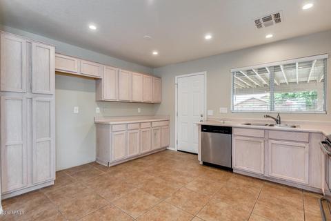 558 S 88th St, Mesa, AZ 85208 photo 9