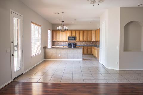 897 E Julian Dr, Gilbert, AZ 85295 photo 6
