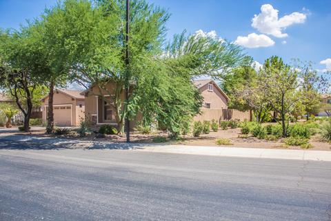 897 E Julian Dr, Gilbert, AZ 85295 photo 3