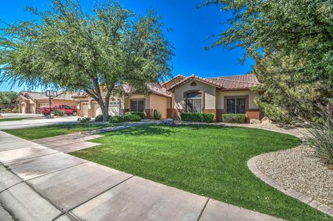 568 E Constitution Dr, Gilbert, AZ 85296 photo 30
