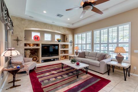 4241 E Chestnut Ln, Gilbert, AZ 85298 photo 5