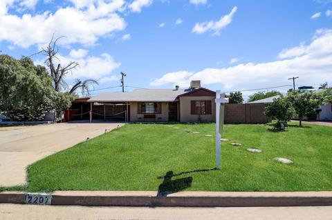 2207 E Monterey Way, Phoenix, AZ 85016 photo 3