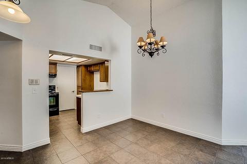 3202 E Siesta Ln, Phoenix, AZ 85050 photo 9