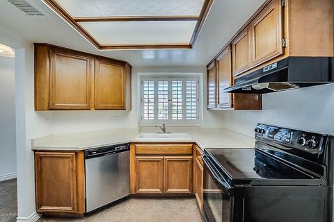 3202 E Siesta Ln, Phoenix, AZ 85050 photo 10