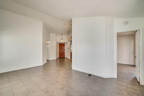 3202 E Siesta Ln, Phoenix, AZ 85050 photo 7