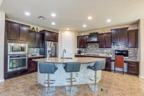 3626 E Cat Balue Dr, Phoenix, AZ 85050 photo 1