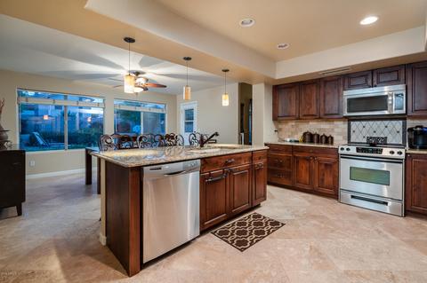 3926 E Kimberly Way, Phoenix, AZ 85050 photo 9