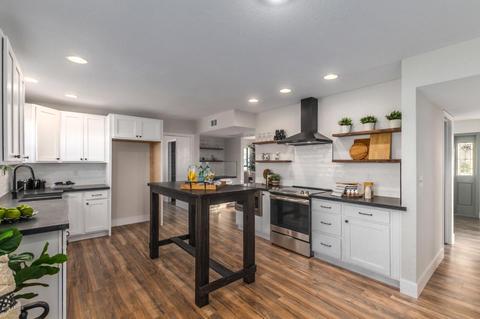 651 N Val Vista Rd, Apache Junction, AZ 85119 photo 2