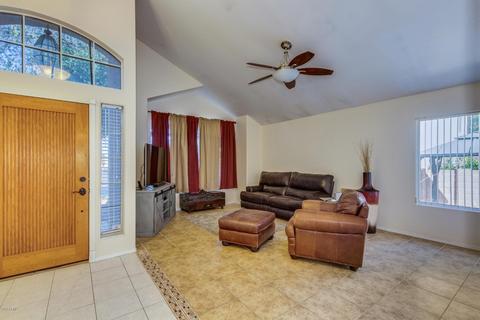 101 S Tiago Dr, Gilbert, AZ 85233 photo 3