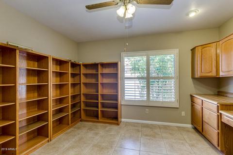 947 S Lagoon Dr, Gilbert, AZ 85233 photo 14