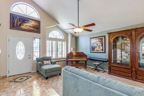 562 W Spur Ave, Gilbert, AZ 85233 photo 8