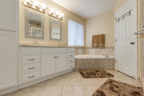 562 W Spur Ave, Gilbert, AZ 85233 photo 47