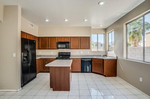 1438 E South Fork Dr, Phoenix, AZ 85048 photo 2