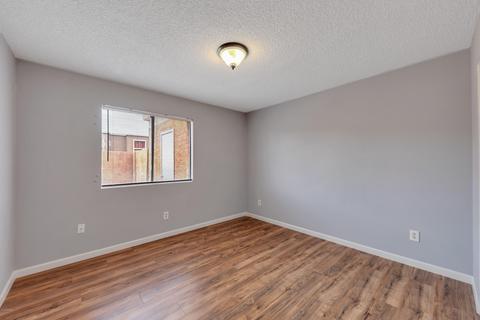 4410 E Pueblo Ave, Phoenix, AZ 85040 photo 8