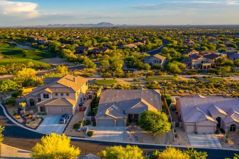7655 E Torrey Point Cir, Mesa, AZ 85207 photo 2