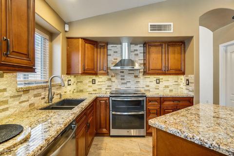 3825 E Irma Ln, Phoenix, AZ 85050 photo 7