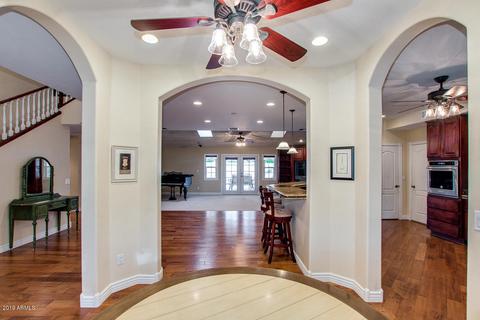 219 W Harmont Dr, Phoenix, AZ 85021 photo 5