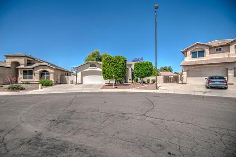 1038 N Wade Dr, Gilbert, AZ 85234