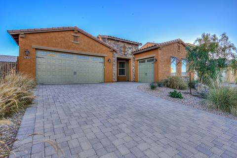 2455 E Tomahawk Dr, Gilbert, AZ 85298 photo 1