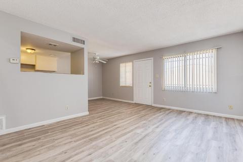 4622 E Southgate Ave, Phoenix, AZ 85040 photo 2