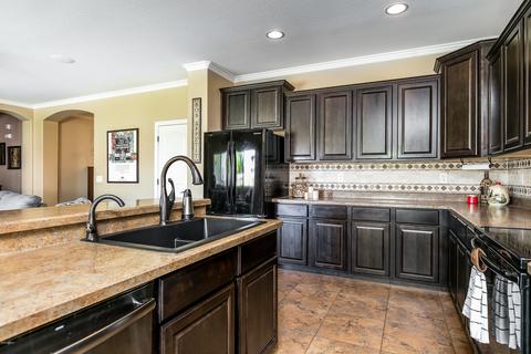 2748 E Rakestraw Ln, Gilbert, AZ 85298 photo 11