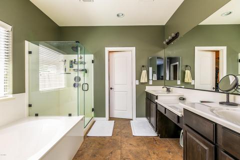 2748 E Rakestraw Ln, Gilbert, AZ 85298 photo 24