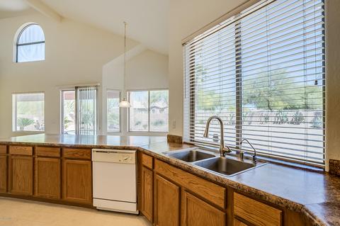 7427 S 25th Dr, Phoenix, AZ 85041 photo 13