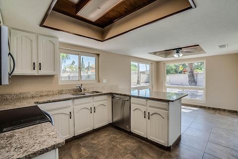 532 E Meadow Ln, Phoenix, AZ 85022 photo 8