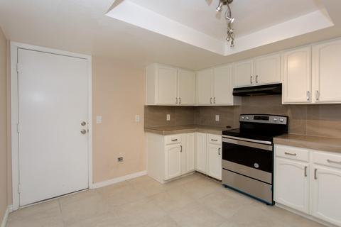 430 E Kerry Ln, Phoenix, AZ 85024 photo 3