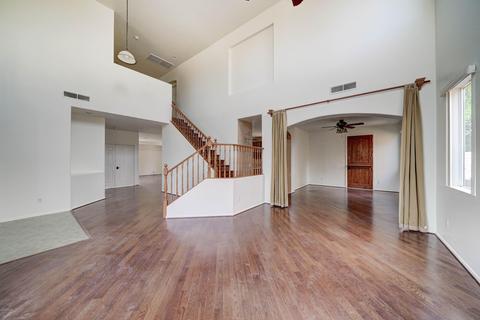 995 E Tyson Ct, Gilbert, AZ 85295 photo 4
