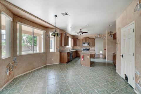 995 E Tyson Ct, Gilbert, AZ 85295 photo 5
