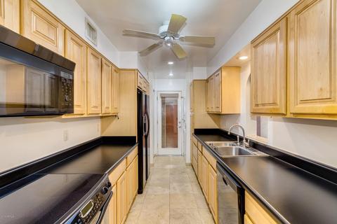 5833 N 8th Pl, Phoenix, AZ 85014 photo 3