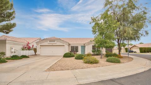 2366 E Sherri Dr, Gilbert, AZ 85296 photo 2