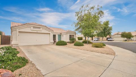 2366 E Sherri Dr, Gilbert, AZ 85296 photo 3