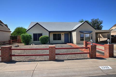 1325 E Tonto Ln, Phoenix, AZ 85024 photo 1
