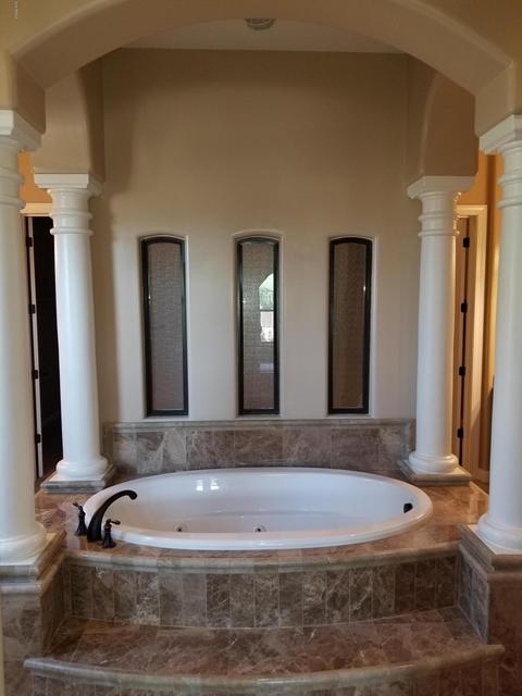 2916 E Arrowhead Trail Trl, Gilbert, AZ 85297 photo 18