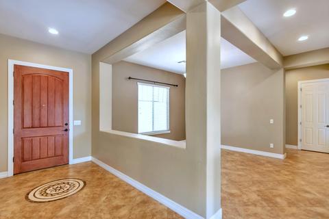 1347 E Macaw Ct, Gilbert, AZ 85297 photo 2