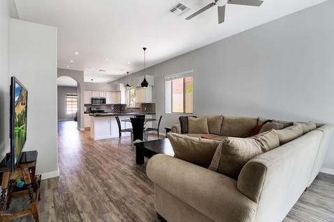 4235 E Tether Trl, Phoenix, AZ 85050 photo 9