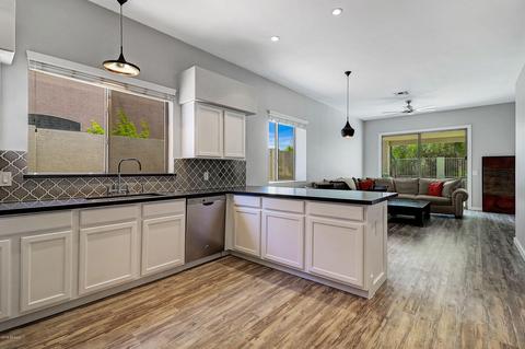 4235 E Tether Trl, Phoenix, AZ 85050 photo 2