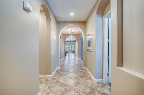 506 E Sunburst Ln, Tempe, AZ 85284 photo 9
